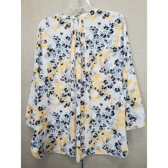 NYDJ Off-White Floral Print Pleated Back 3/4 Sleeve Button-Up Top Size 2X - Picture 4 of 5
